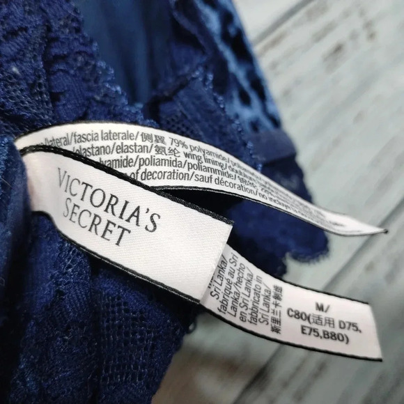 Victoria's Secret Dream Angels Blue Velvet Bralette size Medium Racerback Lace - Picture 4 of 9